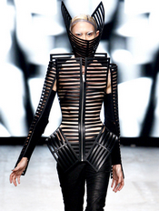 2012İr(sh)b Gareth Pugh